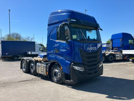 Iveco S-WAY Photo