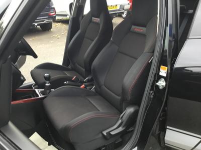 Suzuki Swift Photo 18