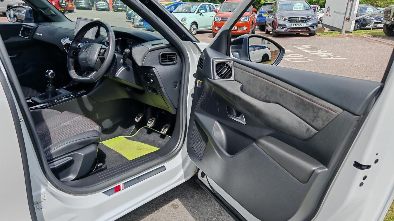 Used DS AUTOMOBILES DS 3 CROSSBACK BF20GWO 12