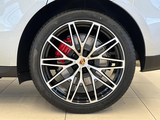 PORSCHE Macan Photo 26