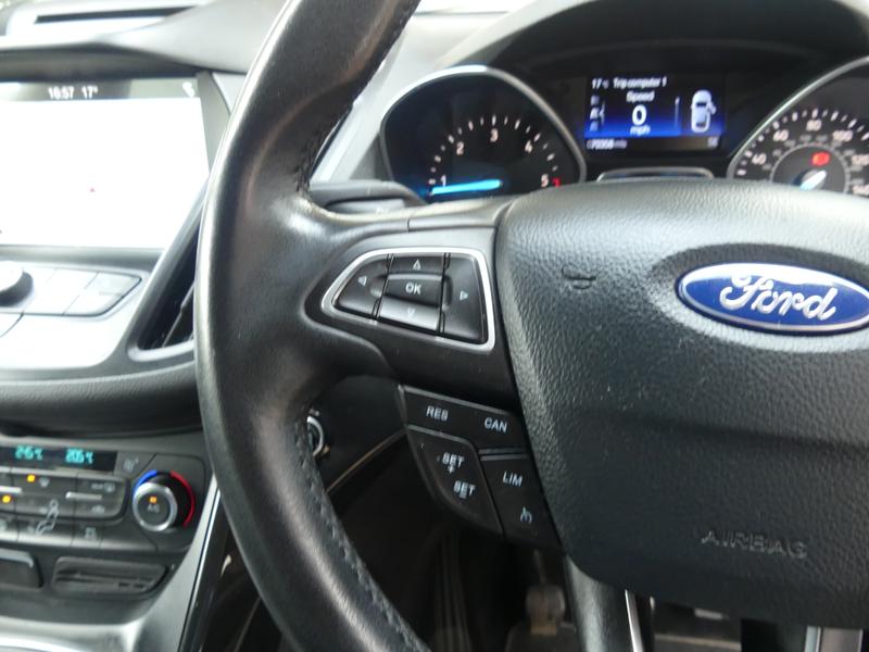 Ford Kuga Photo b1ada367-2f7a-4d2d-adf6-c8cdab2fdf28.jpg