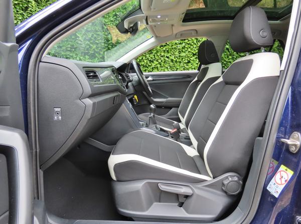 Used Volkswagen T-Roc GK69GVM 15