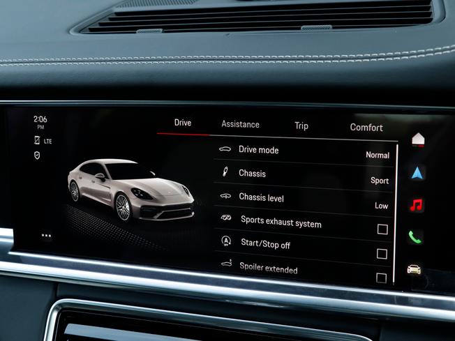 PORSCHE Panamera Photo 15