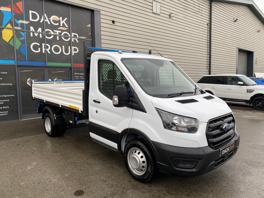 Ford Transit Photo b1e7a440-f324-4080-b0b5-f7090b2b9740.jpg