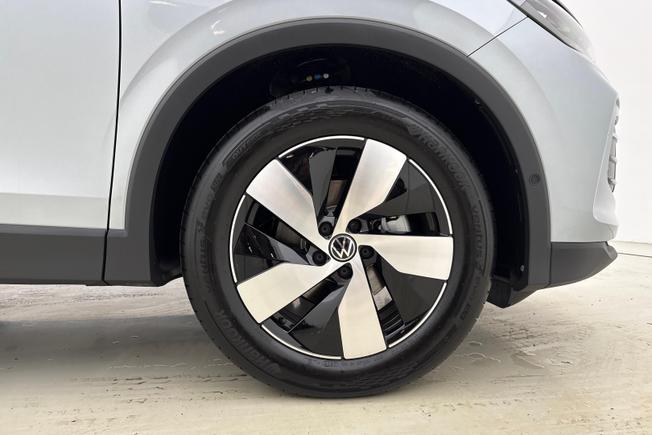 VOLKSWAGEN  Tiguan Photo 5