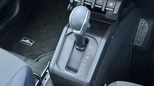 Suzuki Jimny Photo b1ec723a-5706-489a-8e88-cb013e582d0d.jpg