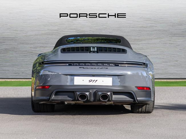 PORSCHE 911 Photo 9