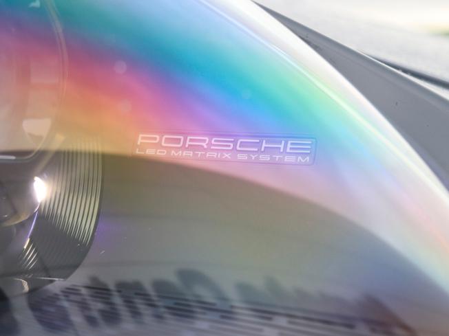 PORSCHE 911 Photo 11