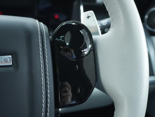 Land Rover Range Rover Sport Photo b20c1d78-ef8c-442f-a418-006abdab4cd1.jpg