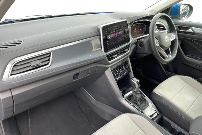 VOLKSWAGEN T-Roc Photo 2