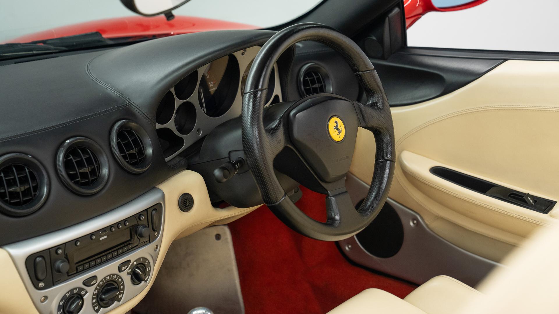 Ferrari 360 Photo b22d188a-8ca1-4204-ba23-beae8f6b4e9b.jpg