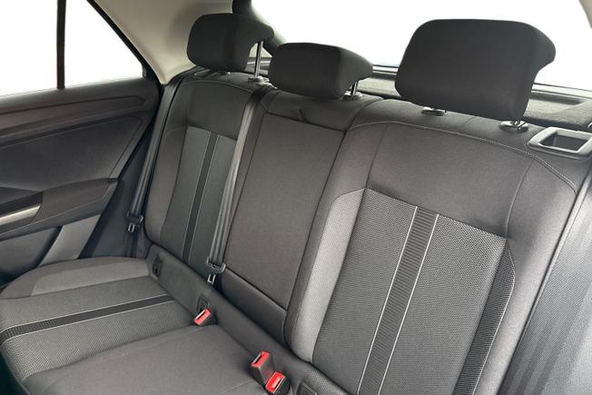 Volkswagen T-Roc Photo 11