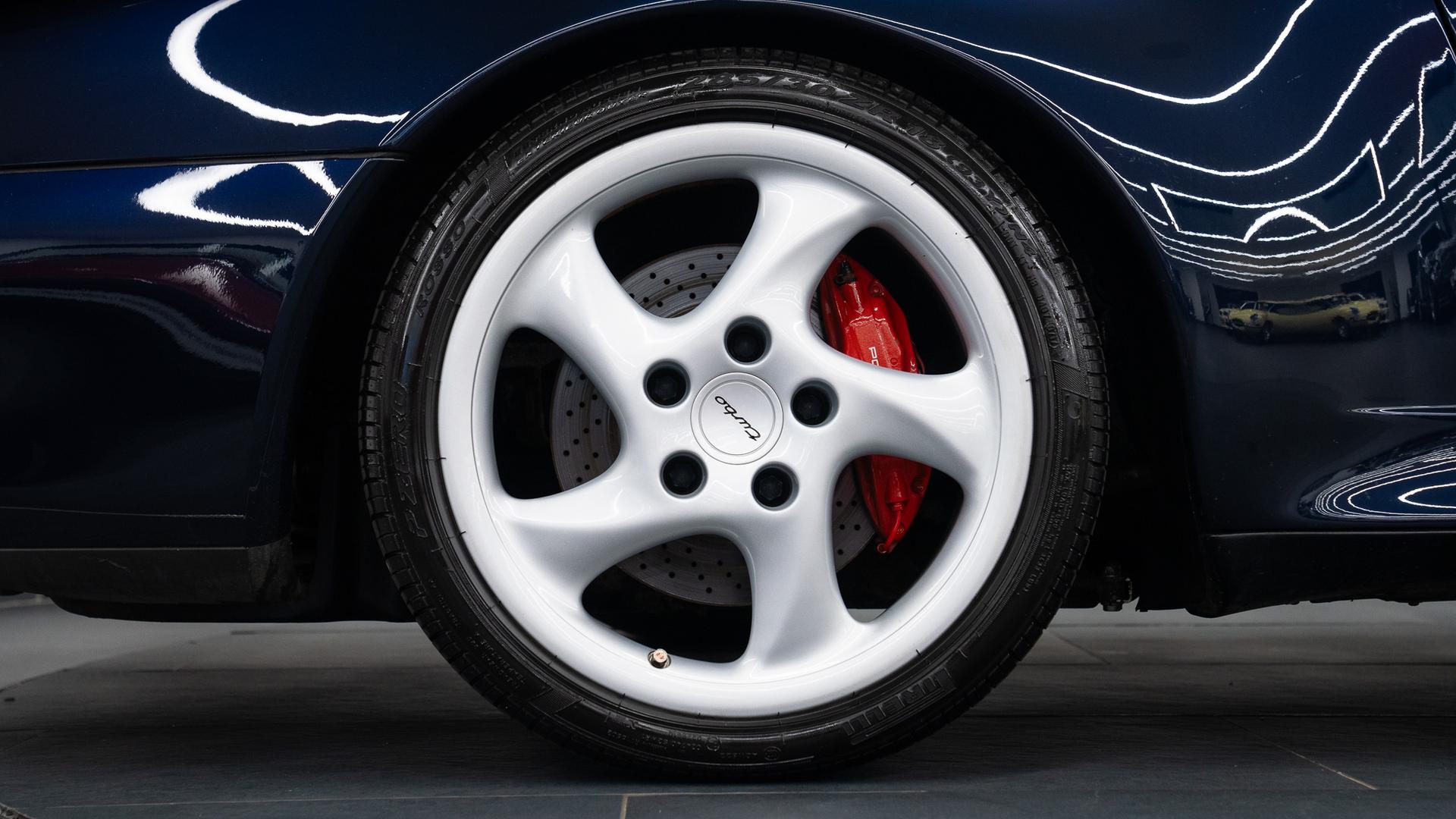 Porsche 911 Photo b2604de7-5367-47f5-b852-25248ce62731.jpg