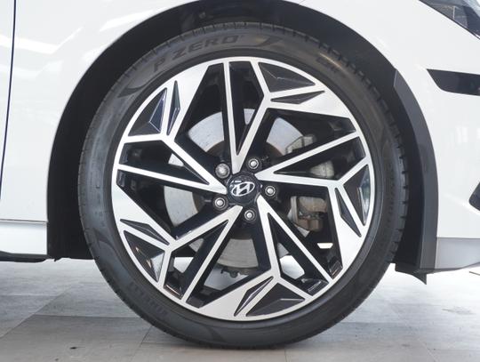 Hyundai IONIQ 6 Photo b26b12da-d3ca-41cb-b141-f141fdefd629.jpg