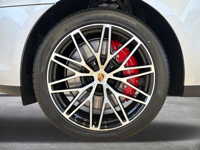 PORSCHE Macan Photo 9