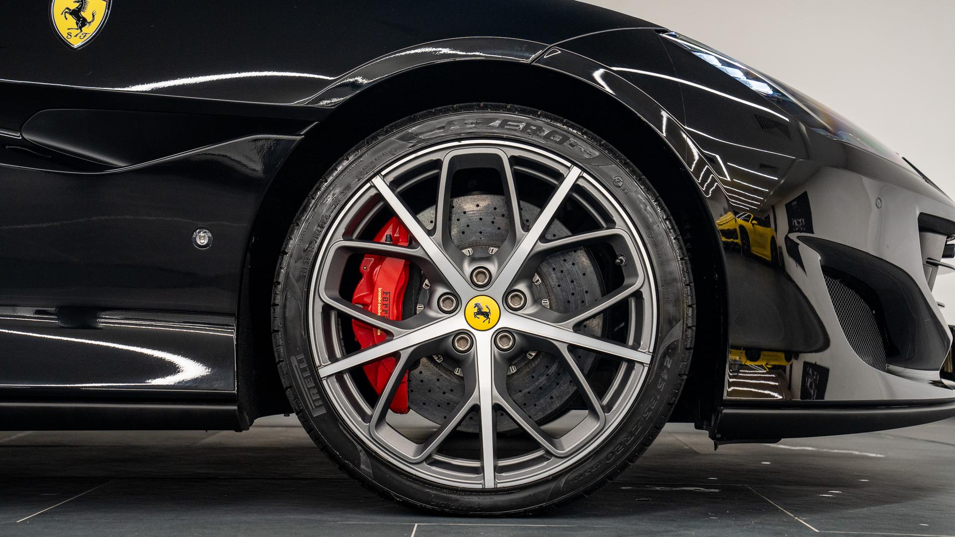 Ferrari Portofino Photo b277dfae-662d-47b5-9981-3cc2fdb32552.jpg