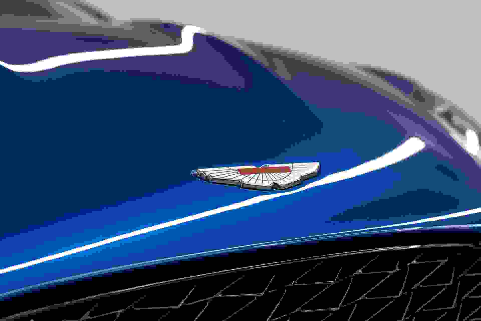 Aston Martin VANQUISH Photo b27c98a5-6001-43cc-85d3-6500e30081b3.jpg