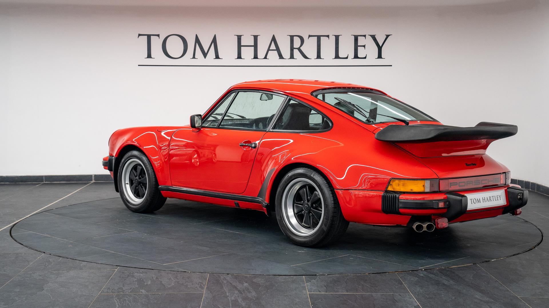Porsche 911 Photo b28105cd-38a7-4974-9444-028507c75e17.jpg