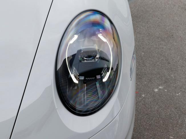 PORSCHE 911 Photo 32