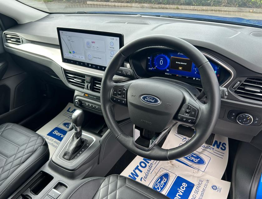 Ford Focus Photo b28b1750-16aa-4b8a-ac1a-8ae5ccb0f446.jpg