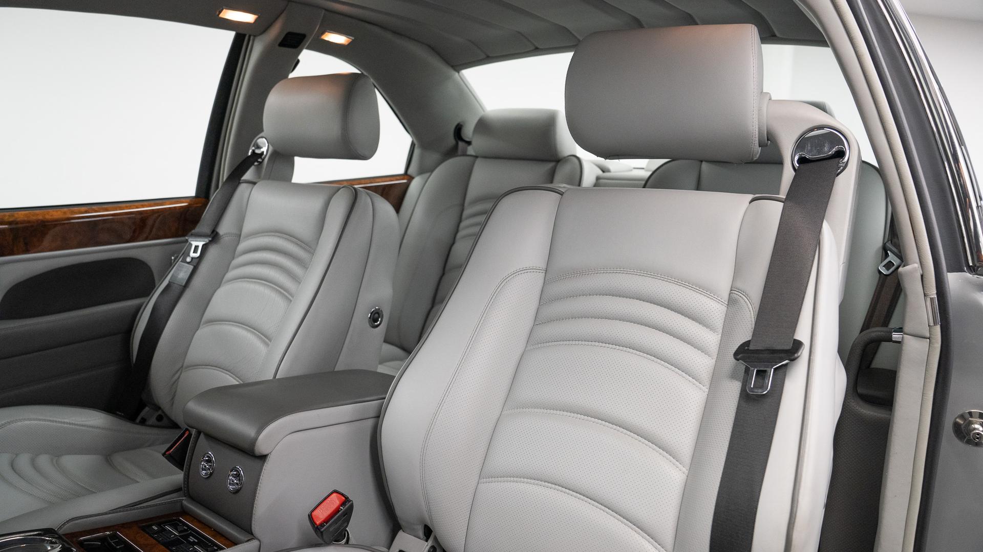 Bentley Continental Photo b2a3c5fb-d560-4744-8de1-4c76067a03e4.jpg
