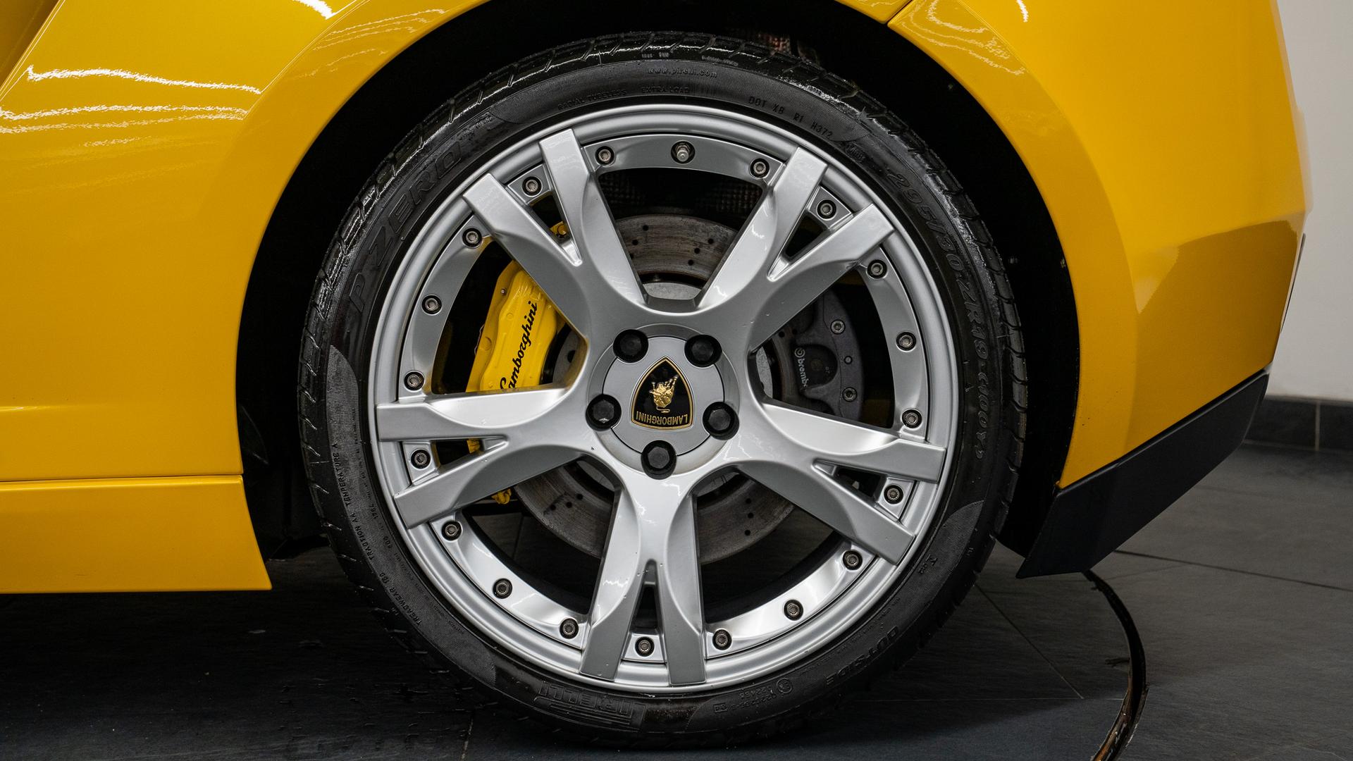 LAMBORGHINI Gallardo Photo b2b0f167-70d6-48cc-ae72-5fd0ae8834c3.jpg