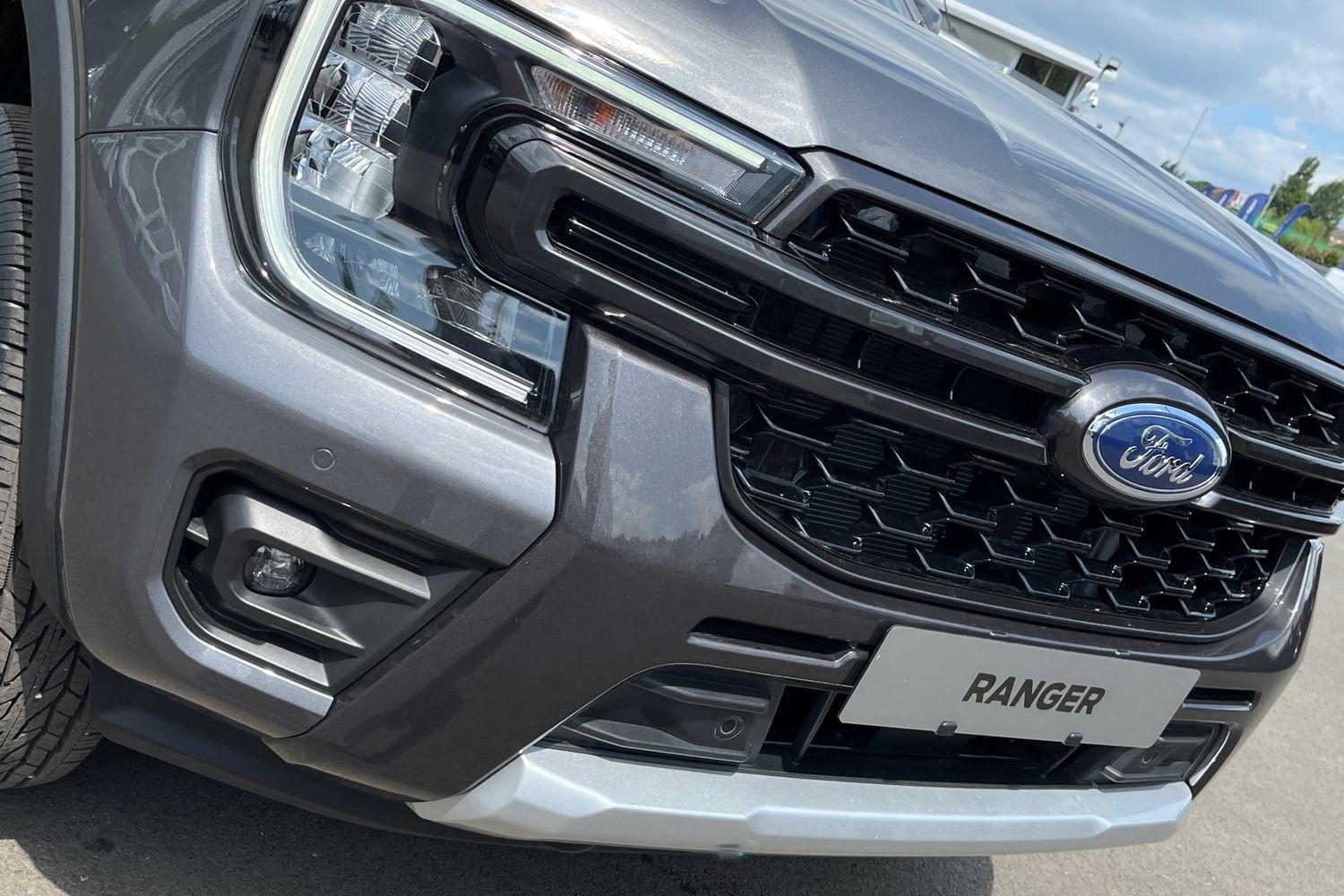 Ford RANGER Photo 40