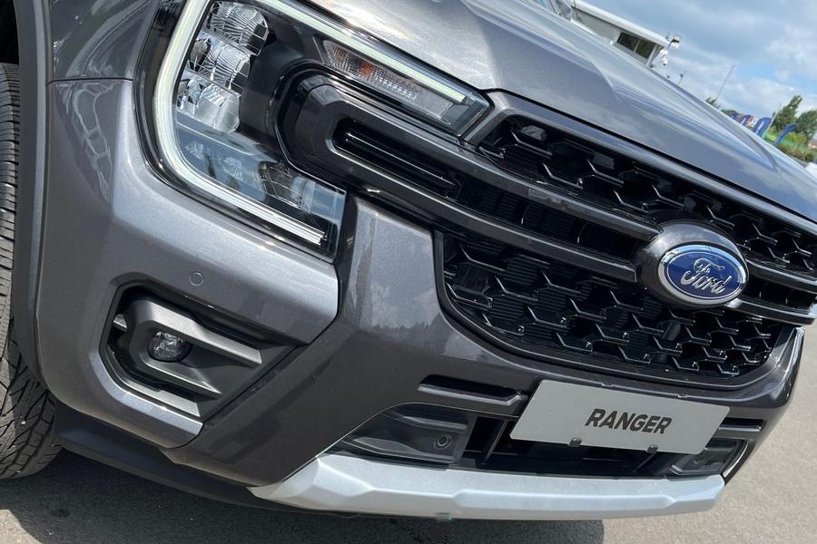 Ford RANGER Photo b2d4652c-5980-4d41-bed9-7cc9c4b12b5a.jpg