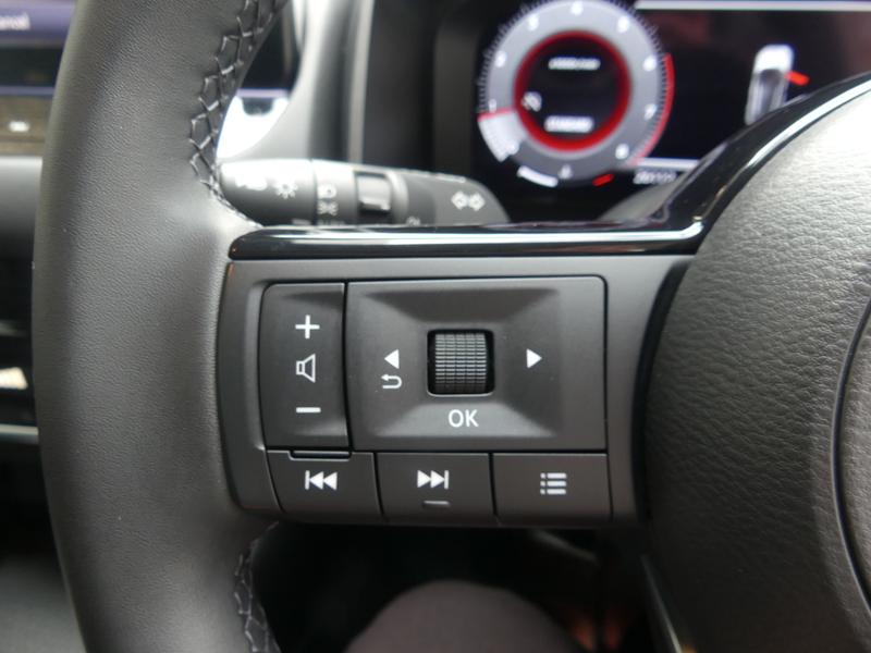 Nissan Qashqai Photo b2d82bd8-0314-4800-a895-dbcba4c4d86a.jpg
