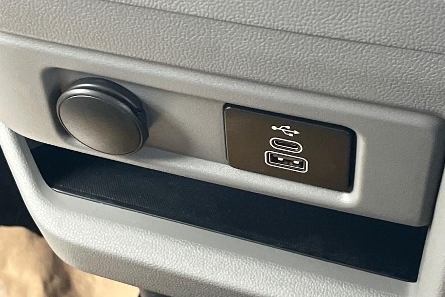 Used Ford TRANSIT CUSTOM CUSTOMDCIV03 29