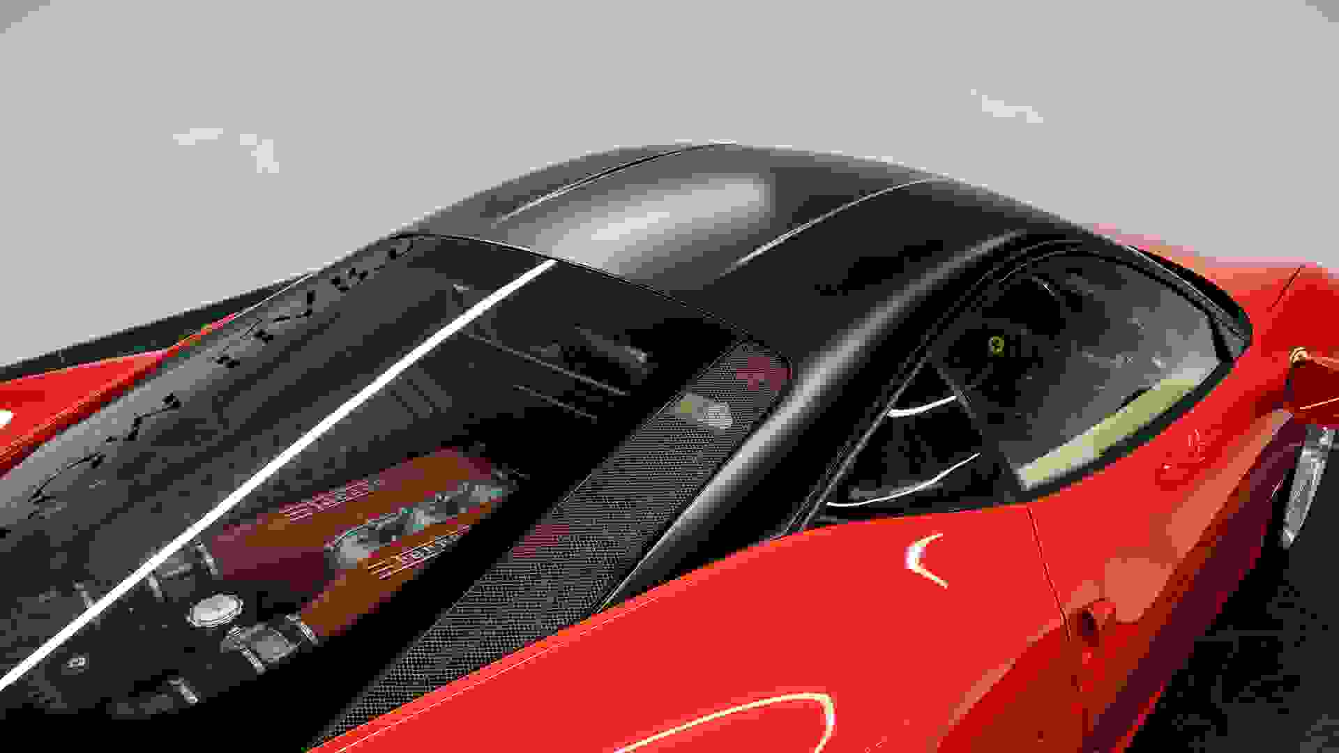 Ferrari 458 Photo b2e51166-ca58-4d09-b115-86568b1c7e69.jpg