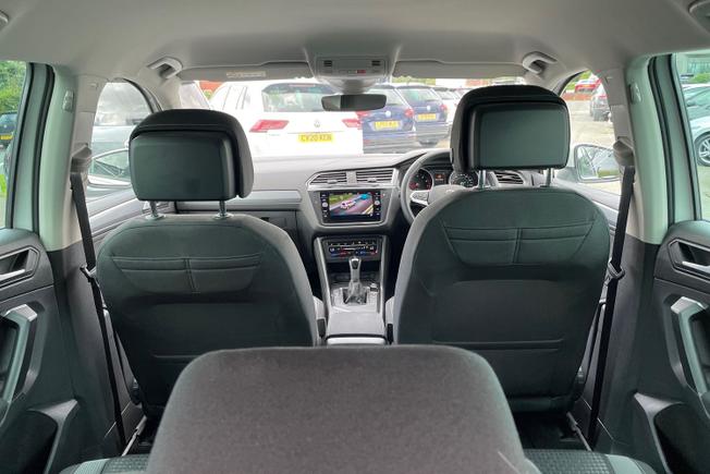 VOLKSWAGEN Tiguan Photo 41