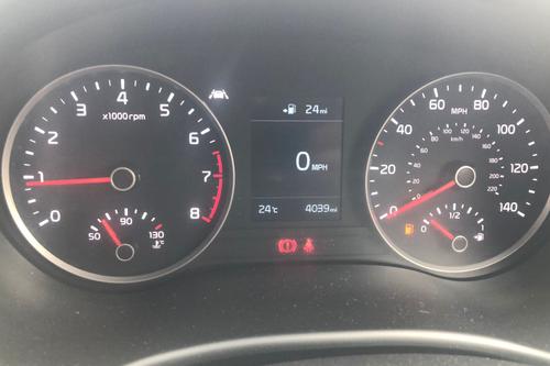 Kia STONIC Photo b2see-0274e5acb5eccde4aec4134605d0828bc22b14ba.jpg