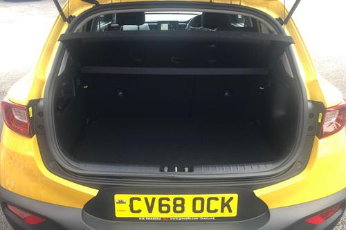 Kia STONIC Photo b2see-0428f30a3af5c4201323f795e72110d8d6fe1564.jpg