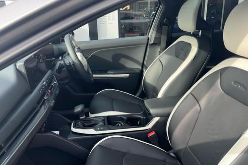 Kia K4 Photo b2see-0a108f4a5a34d7bb07da098c51c0a672fb45a8d4.jpg