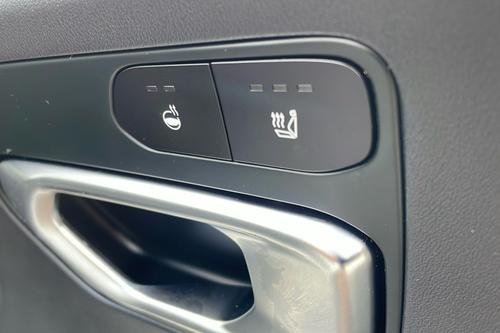 Kia K4 Photo b2see-0cf41f9b7cf14722e2de59b95bb3d8b69c453e4e.jpg
