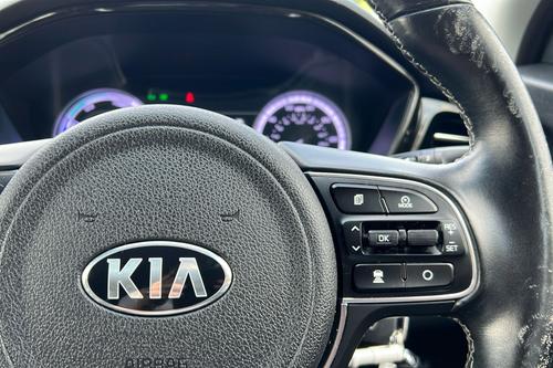 Kia NIRO Photo b2see-2668601ccc5127fc121f44ef1ef1ac4a460f6394.jpg
