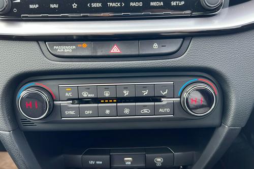 Kia XCEED Photo b2see-2c4993b6afb8584934ba660588afd6d81d4a0a7d.jpg