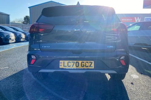 Kia NIRO Photo b2see-58de57871c37a56f82664f5c5adebd09f01344a5.jpg