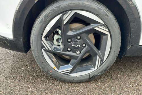 Kia K4 Photo b2see-5ac94f935a37f93979dab46f6e8edb38838fa024.jpg