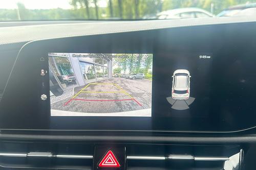 Kia NIRO Photo b2see-715f9900de36c4e2d6693e2f14b0f8121b4b9cf7.jpg