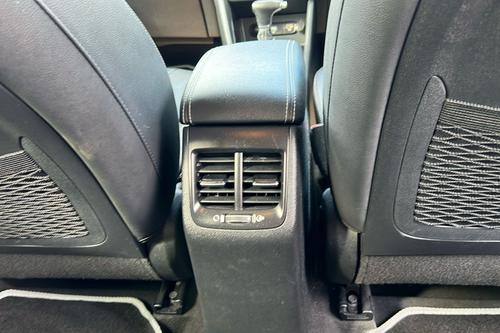 Kia NIRO Photo b2see-9ecce17d8c4e8f8661fe3154f01c43bb423c741d.jpg