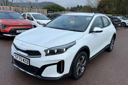 Kia XCEED Photo b2see-9f8b9a1b16ce6ec2df76160244765dd9b2162982.jpg