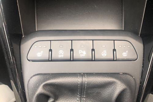 Kia STONIC Photo b2see-a26732c37a52f912c667f96f6abd60495b52c16b.jpg