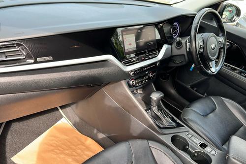 Kia NIRO Photo b2see-a95585a24bf8687e1f5b4dc8afb0e322940468bd.jpg