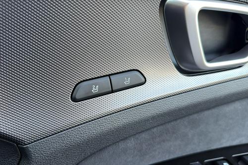 Kia SPORTAGE Photo b2see-b9d7e63b5041e42c09f7b1046f1fd21a2bfd8168.jpg