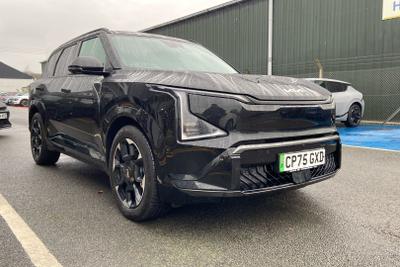 Used 2025 Kia EV5 81.4kWh GT-Line S SUV 5dr Electric Auto (214 bhp) FUSION BLACK at Gravells