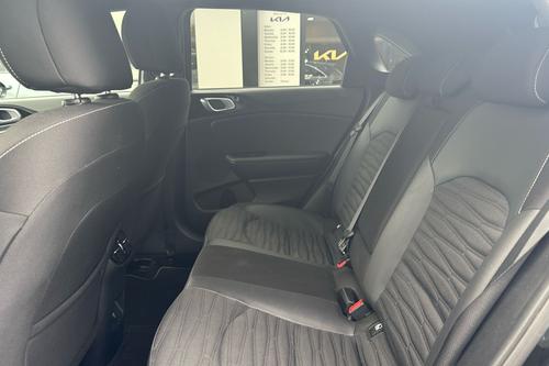 Kia CEED Photo b2see-d041ad06b740ec30fd00a6477f02e8541a194041.jpg