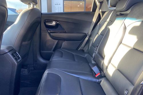 Kia NIRO Photo b2see-e2cacda4e5632b0549ebc287318c16fe484fcb5b.jpg