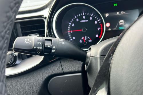 Kia XCEED Photo b2see-e61a2204c0978bd6a30dff205c32ceed8c1f6e3d.jpg